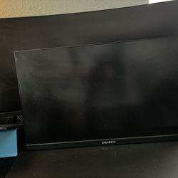 Gigabyte M27Q 165hz 1440p