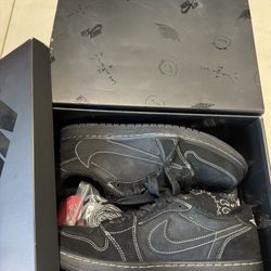 Travis Scott Jordan 1 Low Phantom Black