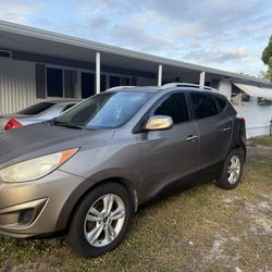 2011 Hyundai Tucson 139,000 Miles 