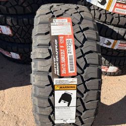 35/1250/22 LT Set De Llantas 