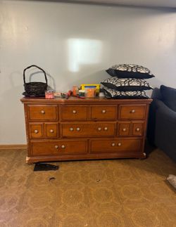 Dresser