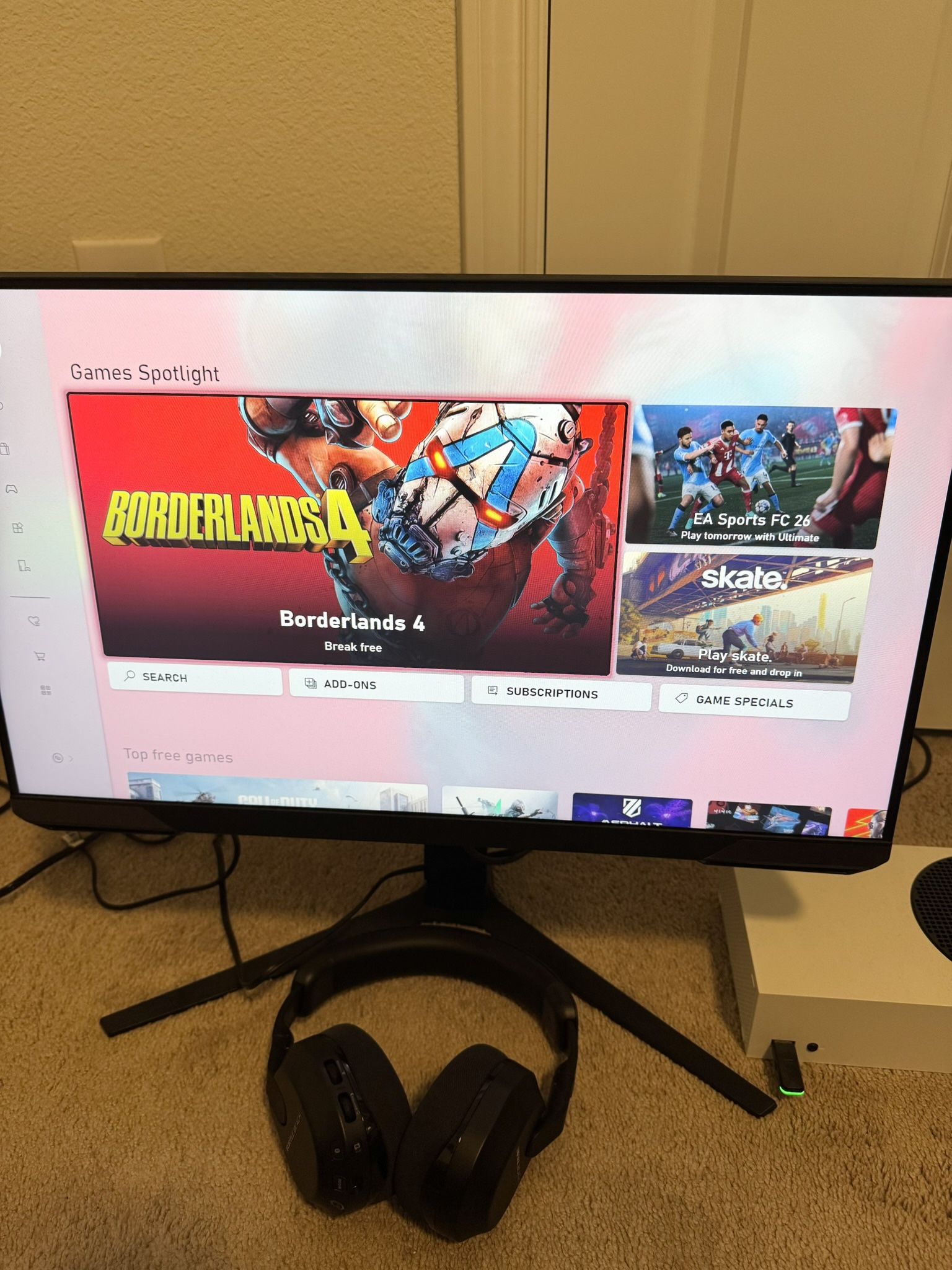 Xbox One S / Samsung Monitor/ Turtle Beach Headset