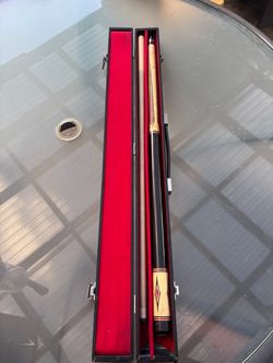 Pool Cue with Hard Case