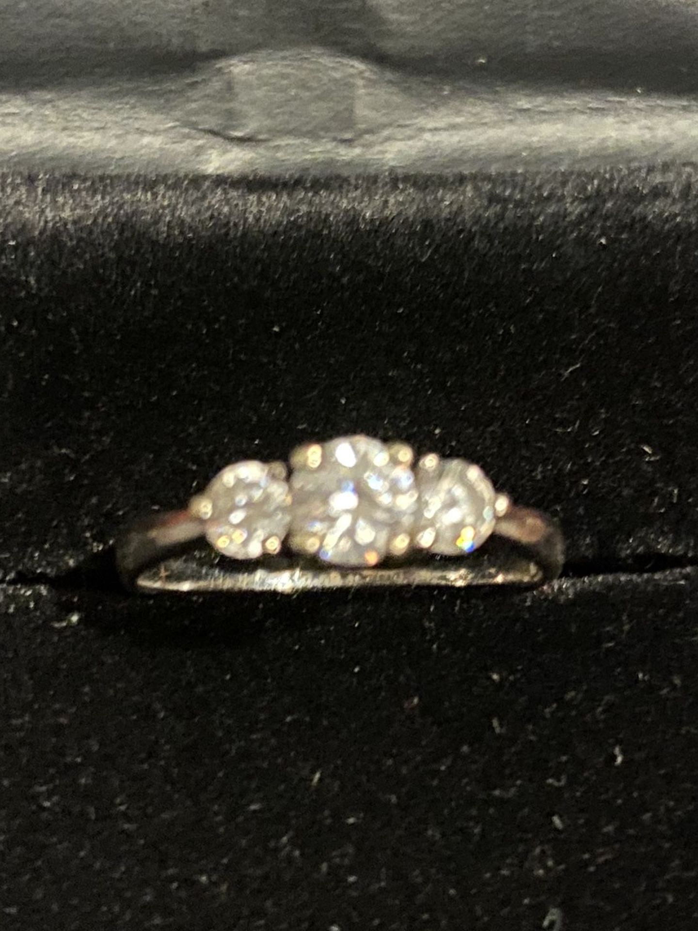 18 K White Puré Gold( Dimond ) Not Sure Ring 💍