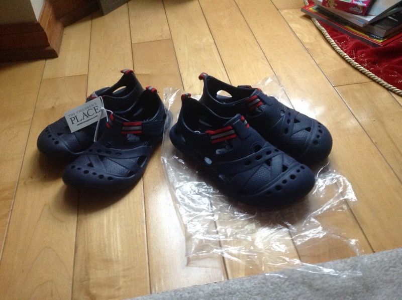 Children's Place Boys Maui Water Shoe