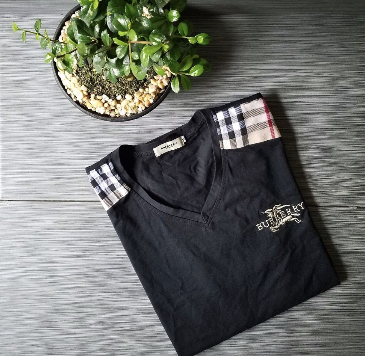 Burberry Mens Vneck Shirt