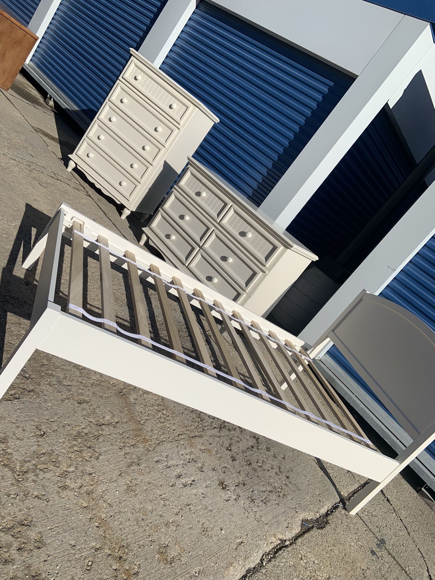 White Twin Bedroom Set