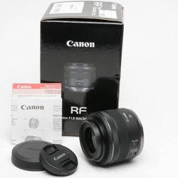 Canon RF 35mm f/1.8 IS Macro STM Lens