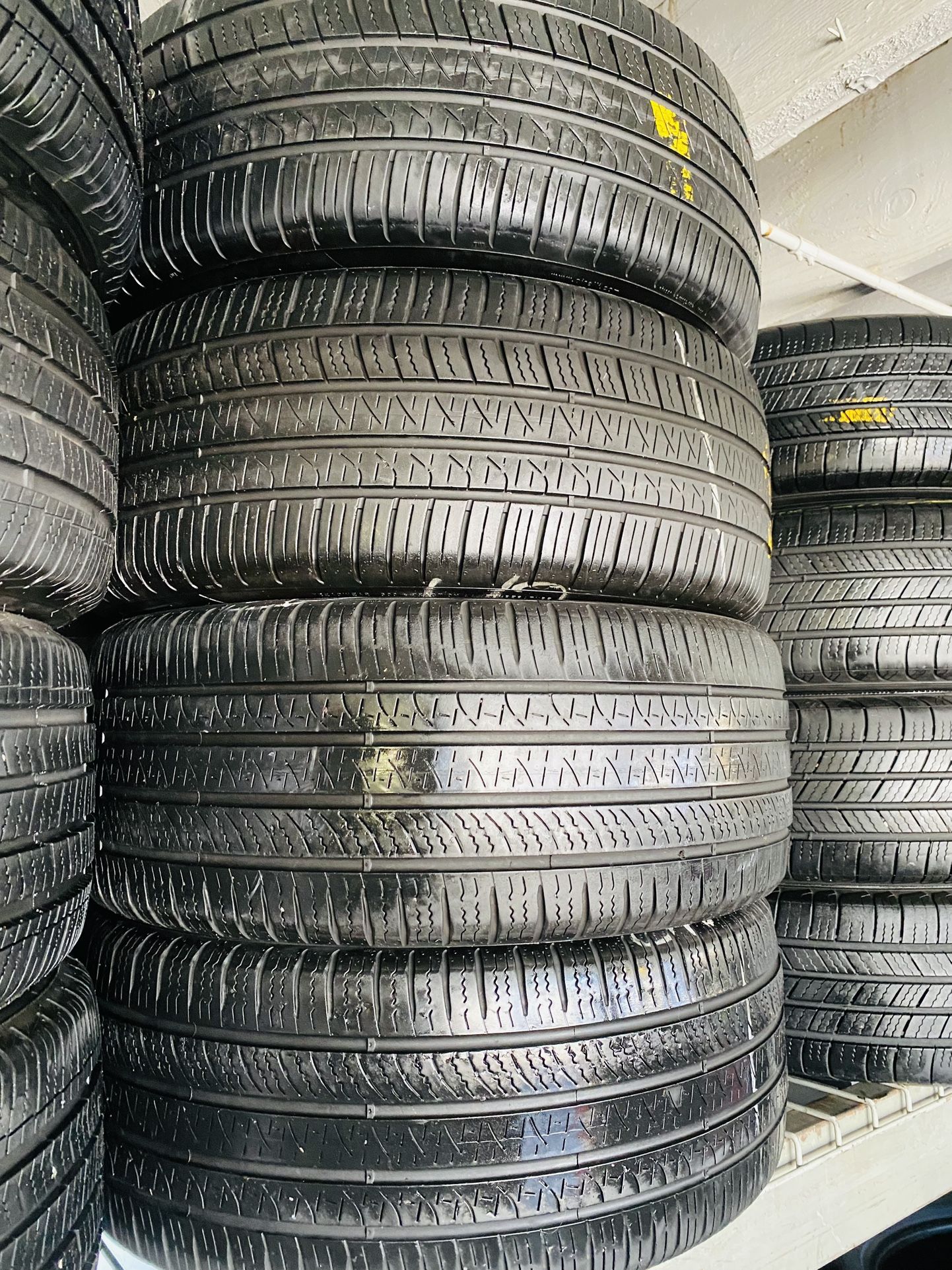 235/45R18 Marca Pirelli Usadas En Excelentes Condiciones De Vida