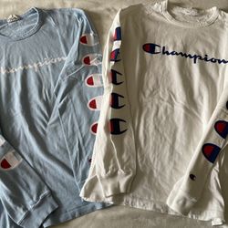 Like New Champion Long Sleeve T-shirts Size Large No Stains 