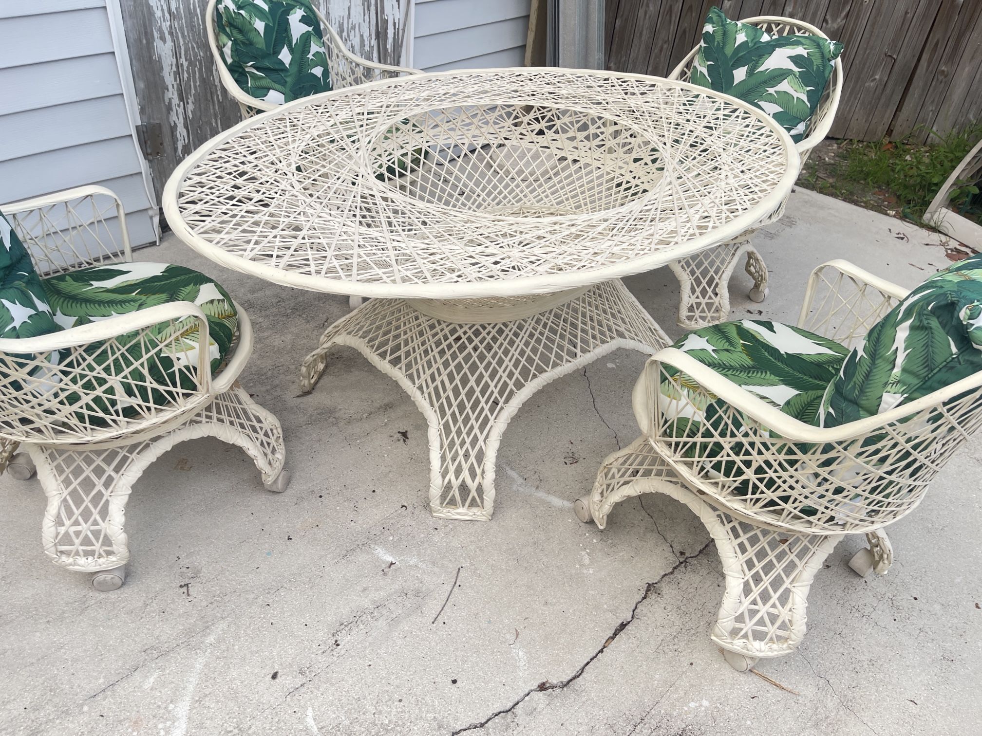 MCM Woodard Eiffel Tower Indoor/Outdoor Patio Set