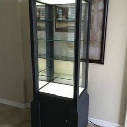 MINT OAKLEY DISPLAY CASE 