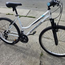 Nice Mountain Bike Medium Frame 
Great Condition Ready to Ride 