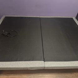 Adjustable queen bed frame