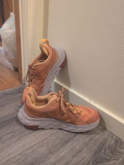 Hokas