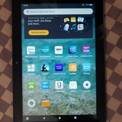 8"inch Amazon Fire HD 8 Tablet (10th generation) 32GB, Wi-Fi. Comes With Case. NICE AND CLEAN.