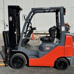 TOYOTA PROPANE FORKLIFT 