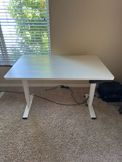 FlexiSpot Pro Standing Desk E5 – White (2 Available)