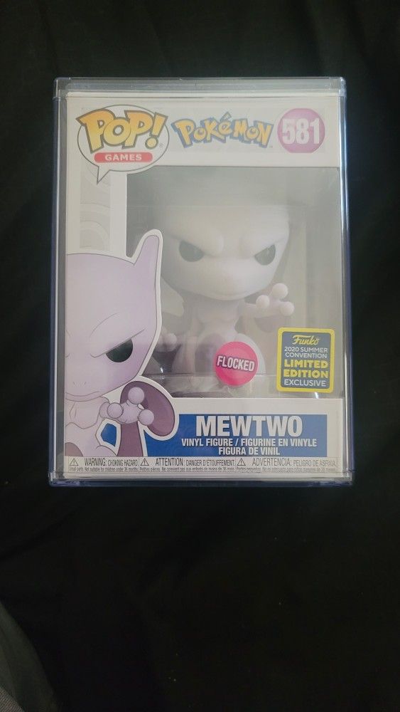 Mewtwo Flocked Funko Pop 581
