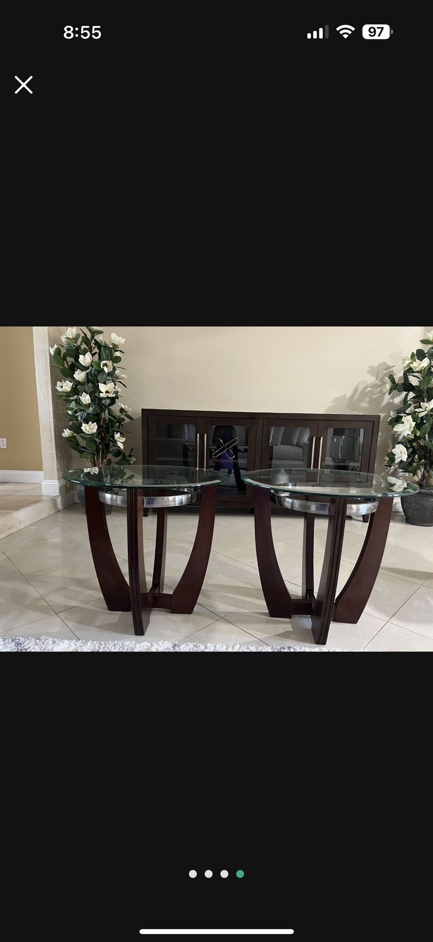 End table and lamps