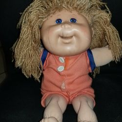 Cabbage patch snack time doll