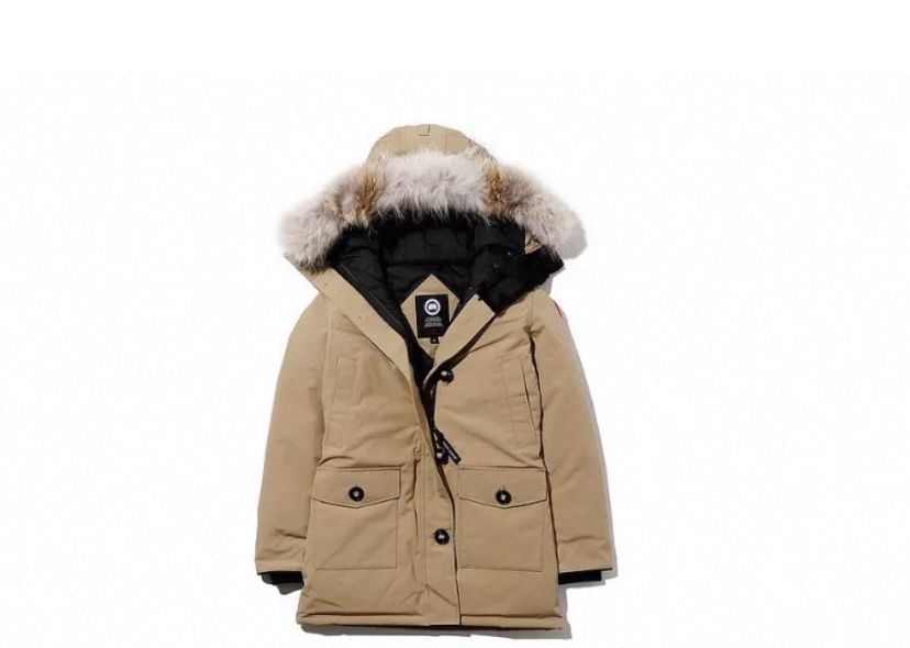 Canada Goose Parka with Fur(medium)