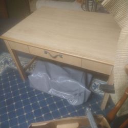 Table/Desk