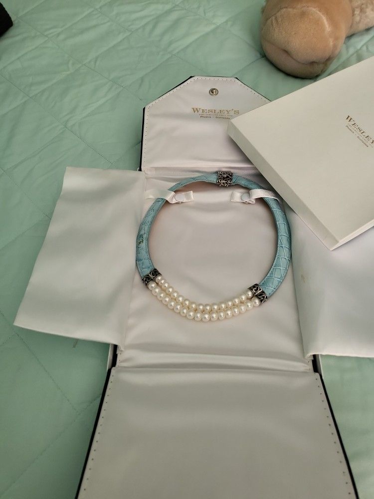 Real Pearl N Leather Choker