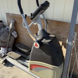 Aeros Elliptical 
