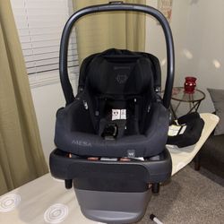 UPPAbaby MESA V2 Infant Car Seat – Jake (Charcoal) | $120 (Excellent Condition)