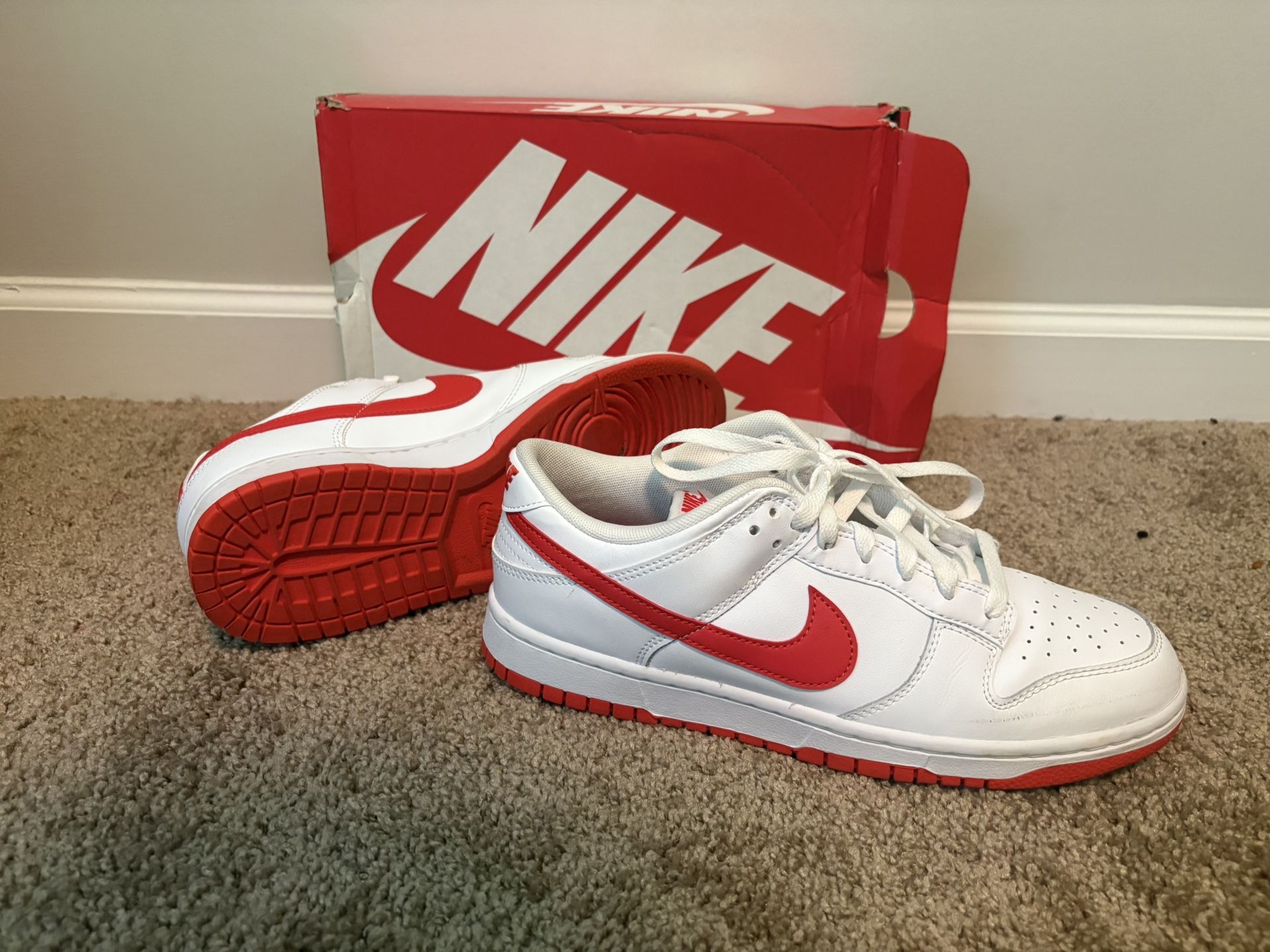 Nike Dunk Low Retro White/Picante red
