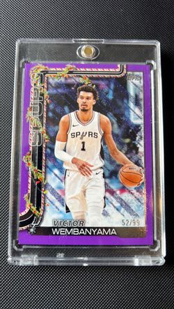 Topps 2024-25 Holiday Victor Wembanyama