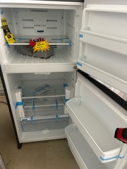 🔥 Frigidaire Refrigerator 13.9 Cu. Ft. – $350 FIRM – ONLY 2 LEFT