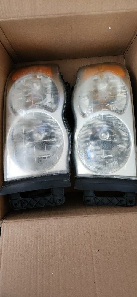 Headlights Dodge Ram 2003 