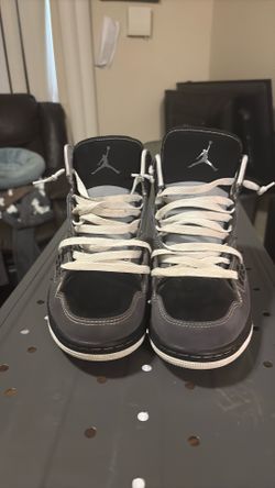 Jordan 1 flights light graphite black size 9.5