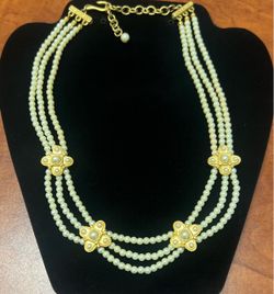 Vintage Style Triple Strand Faux Pearl Necklace Gold Tone Statement Jewelry