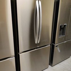 New
33 in. W. 21 cu.ft. SMART Counter Depth MAX French Door Refrigerator with Ice Maker in PrintProof Stainless Steel