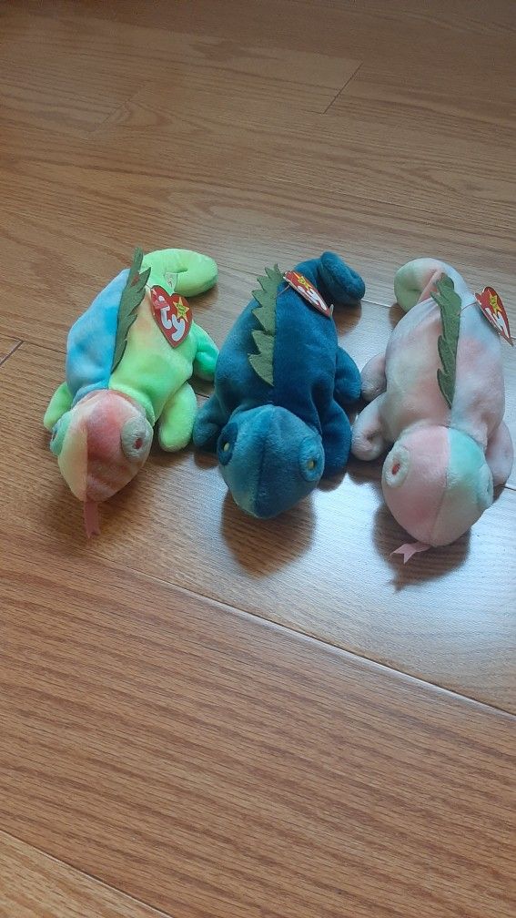 Beanie Babies Iggy Variations