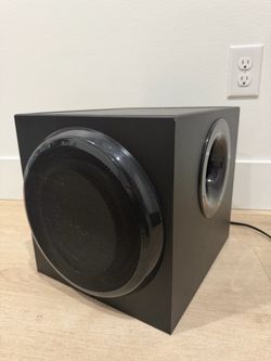 Logitech Z906 5.1 Surround Sound System Subwoofer – THX – Subwoofer Only