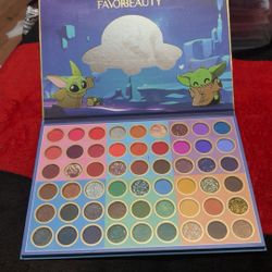 Alíen Planet  Palette (Baby Yoda )