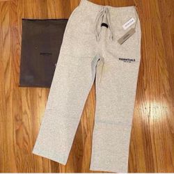Essential Light Oat Sweats 