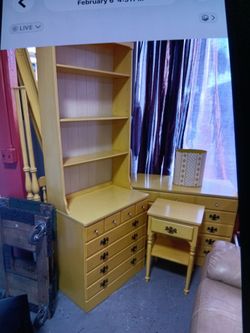 Customer check out this beautiful twin size bed frame only come with one bookshelf with four drawers and a dresser and coffee table and a trash can
