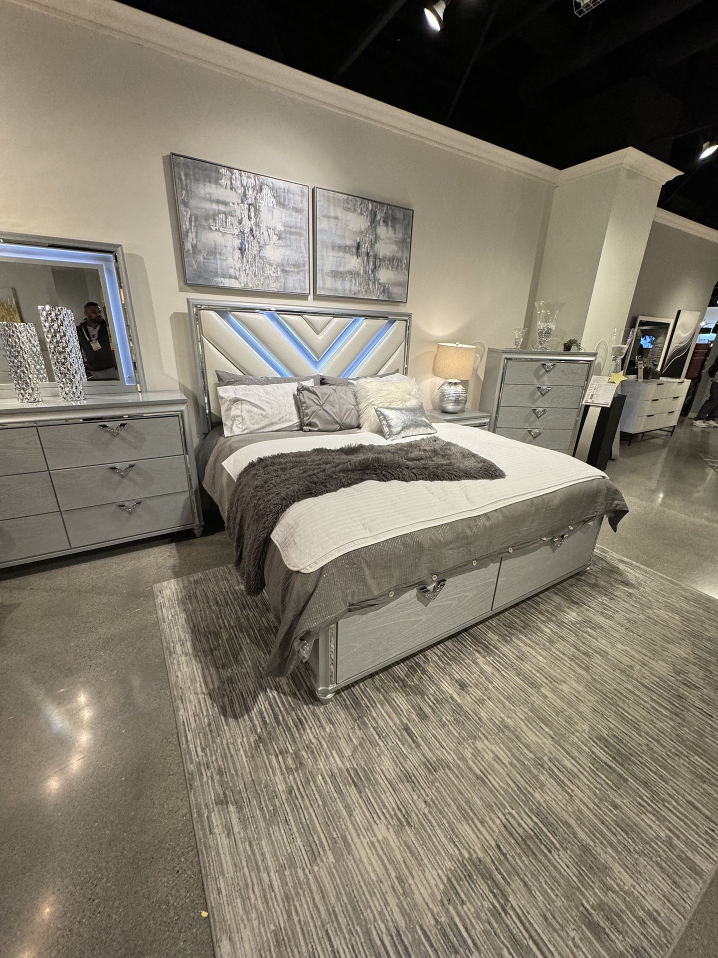 LED Bedroom Set ( All Sizes Available) Same Day Delivery 916//661//1073
