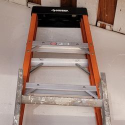 12 FOOT HUSKY LADDER
