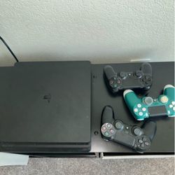 PlayStation 4 With Controllers And Back Paddles