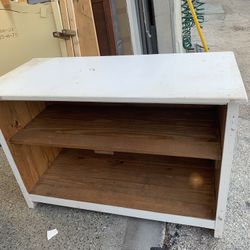Solid wood bench