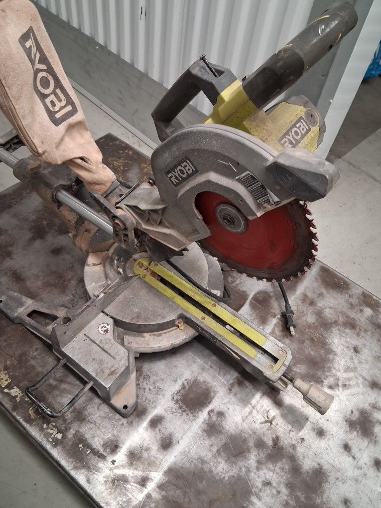 15 Amp 10" Sliding Compound Miter Saw
