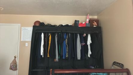 Portable closet