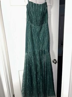 emerald green prom dress
