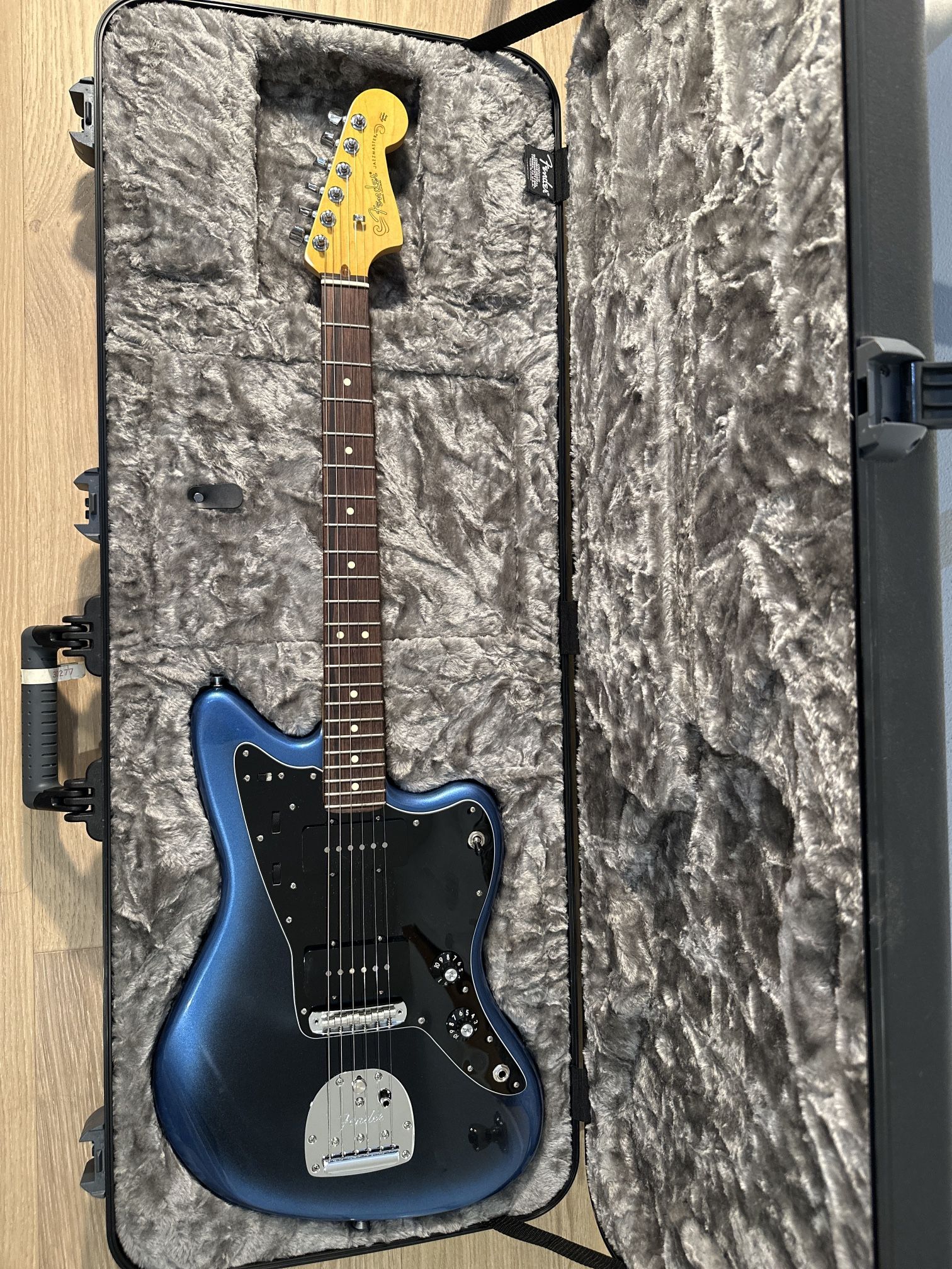 *MINT CONDITION* Fender American Pro II Jazzmaster Rosewood Dark Night with Case